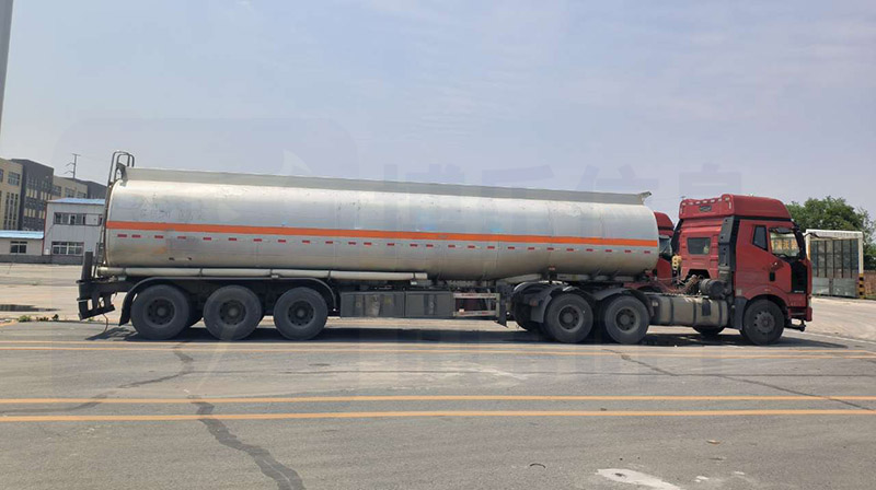 化工企業內的危化品車輛停車場怎么處理