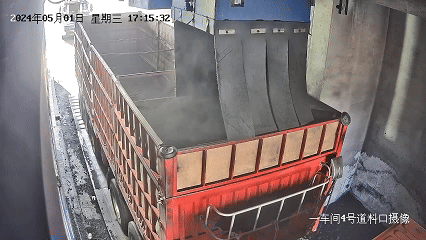 煤炭自動裝車現場